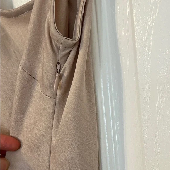 Elegant Beige Maxi Dress - Picture 4 of 6